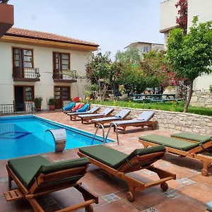 Sezgin Kusadası