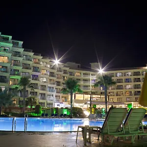 Royal Palace Hotel